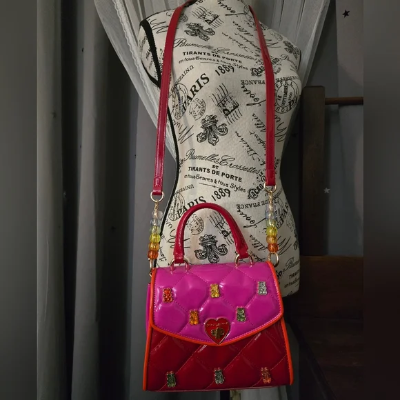 Betsey Johnson Beary Sweet Crossbody In Excellent condition! - Picture 5 of 16